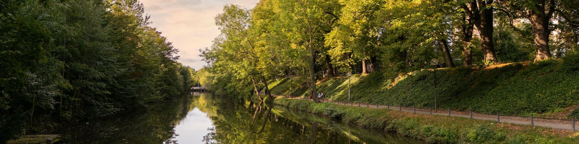 Blick auf das Wasser am Herrenteichswall